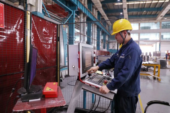 潮平两岸阔 “铝”途风光好——辽源市全力构建北方高精铝加工产业生态圈走笔