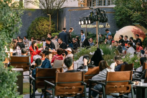 九游体育：招商蛇口「超级荟员月」正式开启！以全周期服务创造城市社交场(图2)