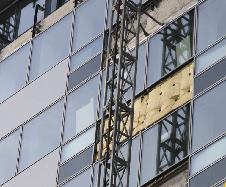 九游官网入口：天津飞宇申请光伏式幕墙储能管理系统专利实现光伏幕墙储能时热管理方案的快速准确输出