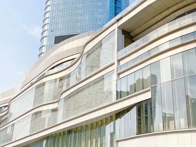 河北航东取得建筑用玻璃幕墙安装结构专利保证了安装的稳定性