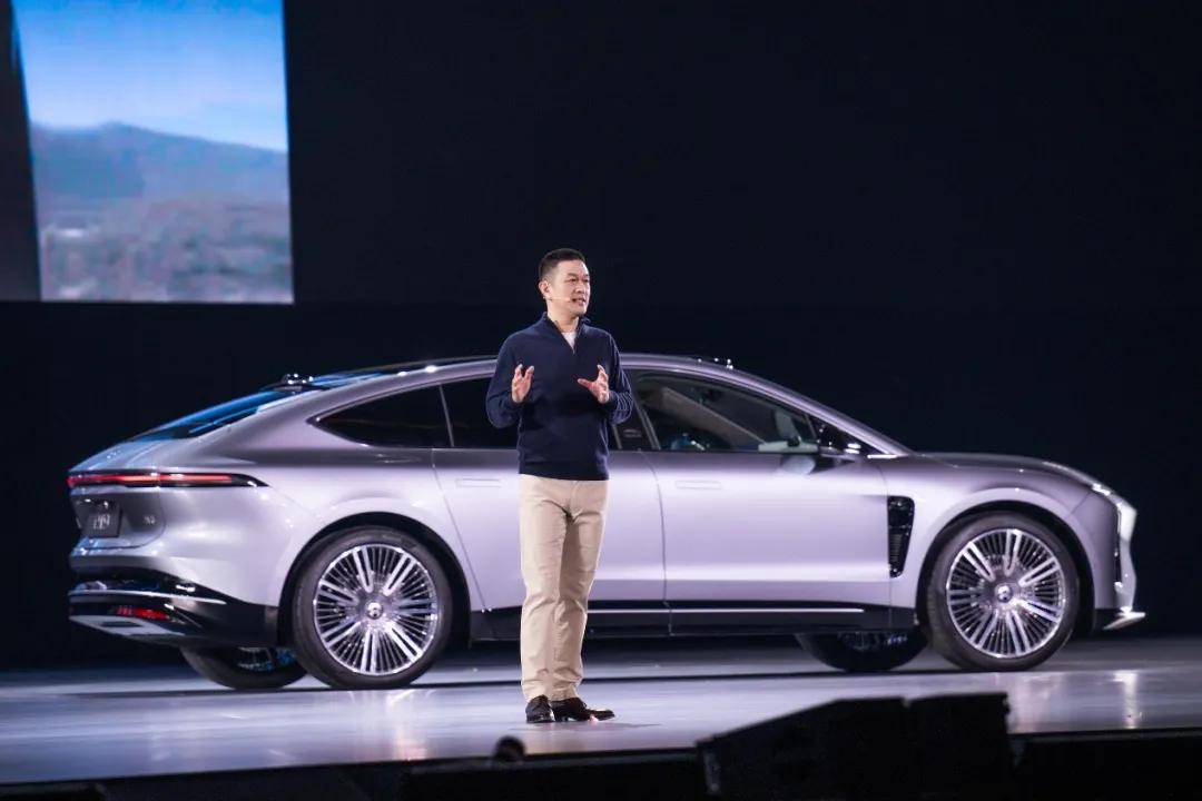 十年磨剑蔚来ET9上市、萤火虫品牌正式发布(图2)