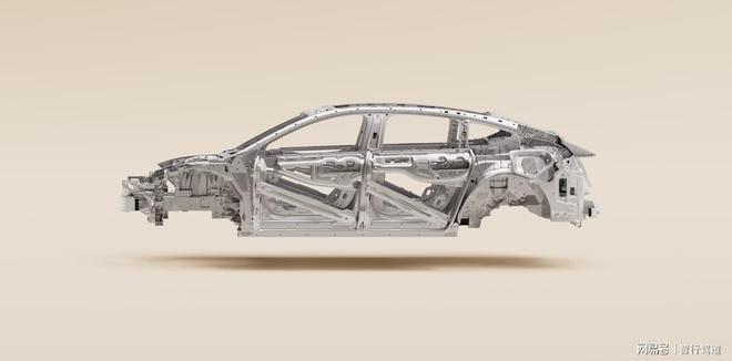 蔚来ET9上市首搭雪松智能系统+天行智能底盘788万起(图6)