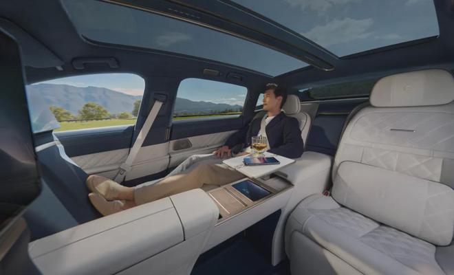 蔚来3个品牌、11款车售价10万-80万总有1款适合你(图4)