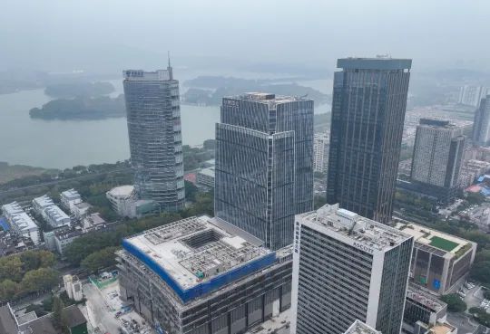 南京商业地产周报 南京出台14条举措促进服务消费高质量发展；龙江新城市广场二期加速推进……(图5)