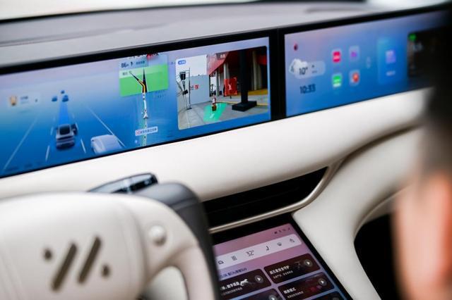 智己L7侧翻事故车主发声：仅受擦伤还是要买智己(图4)