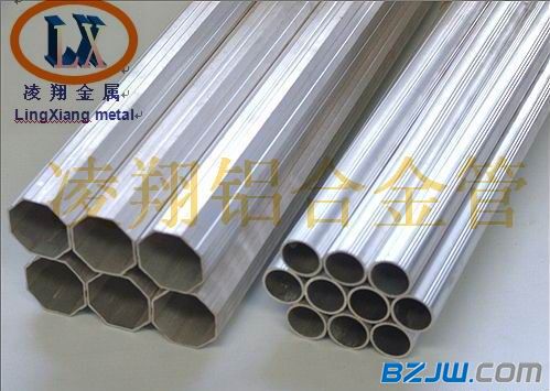 九游app:如何通过极氪007的整备质量评估其性能?