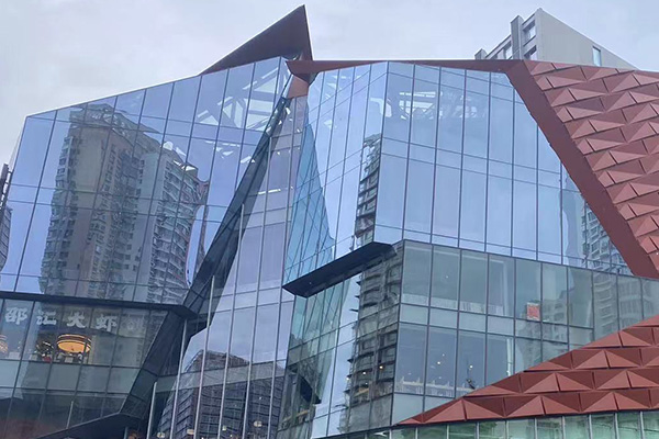 九游app:君林实业取得具有调节功能的建筑幕墙专利便于使用者根据所需对遮光布进行位置调节