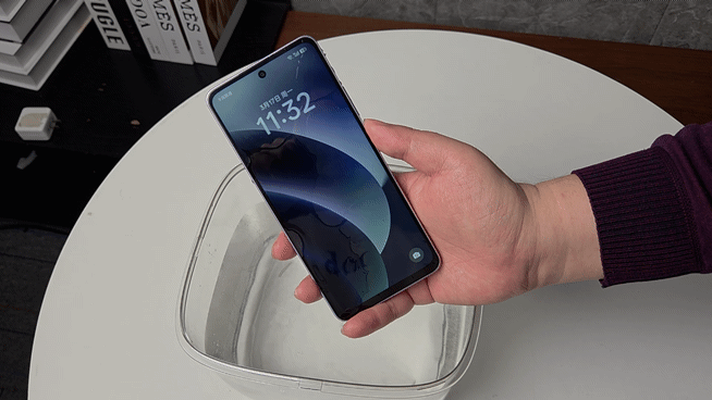OPPO A5活力版评测 千元满级防水旗舰耐用科技(图5)