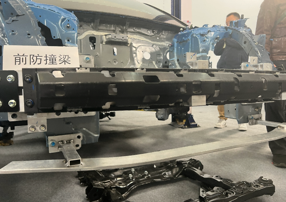 九游官网入口：让看不见的被看见 东风本田S7全球首拆(图5)