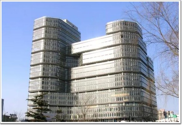 江河集团：公司建筑装饰板块2024年度累计中标金额约为27049亿元 同比增长468%