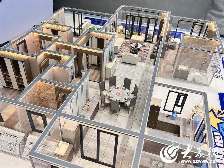 向“潍”来·看未来媒体行丨华建铝业：以铝型材“蝶变”书写绿色智造新答卷(图3)