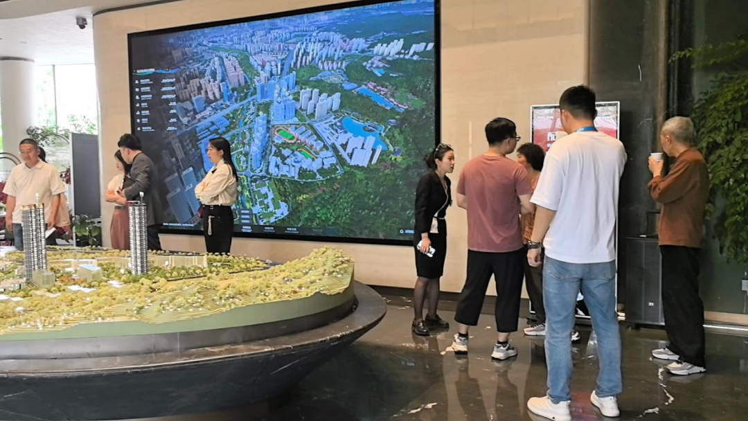 九游官网入口：来雨花 幸福家｜片区配套齐全(图4)