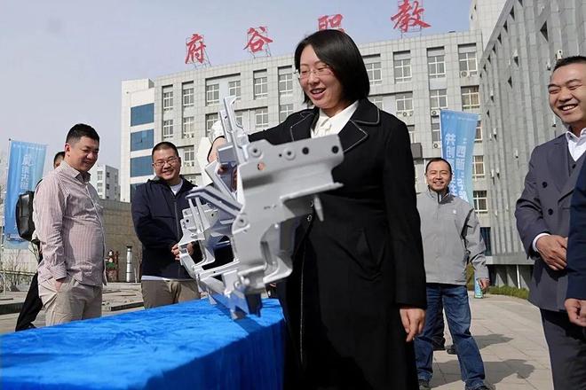 九游app：镁资讯：镁合金助力半挂车减重增效打造高效运营新篇章(图1)