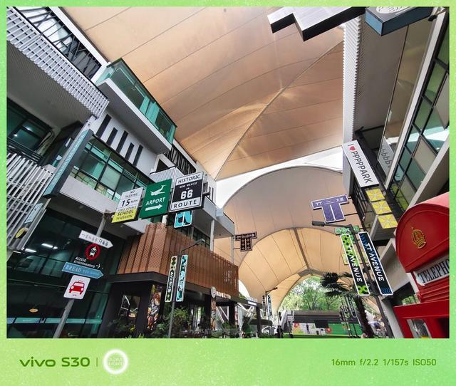 九游官网入口：vivo S30评测：它已经达到了过去“Pro”机型的水准？(图7)