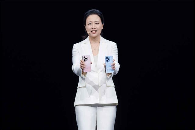 九游体育：轻旗舰荣耀400系列手机正式发布售价212415元起(图2)