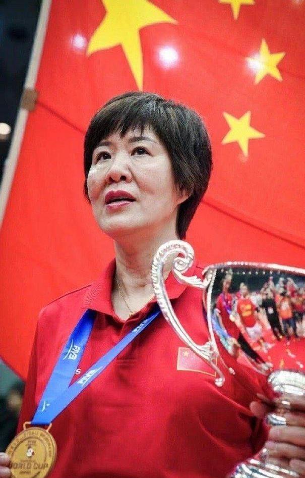 九游体育：中国女排5任主教练3位堪称功勋教练、2位饱受争议你喜欢哪位(图5)