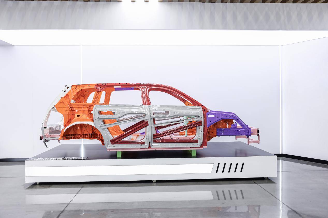 《张朝阳的物理课》问界专场 新能源电池安全必修课 热失控背后