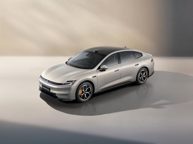 长安启源A06全球首秀以超20万价值打造爆款单品