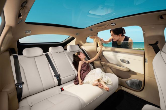 长安启源A06全球首秀以超20万价值打造爆款单品(图7)