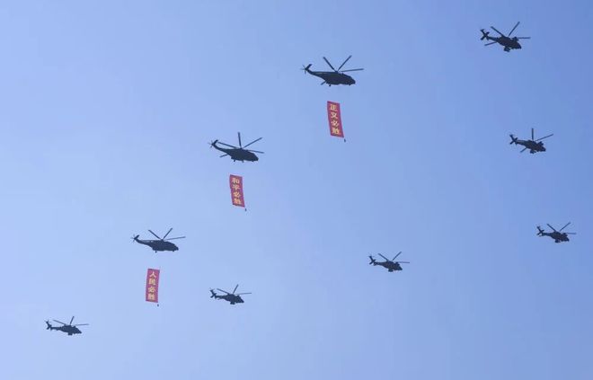 九游app：金灿荣：阅兵式上让我大受震撼的五件大杀器(图13)