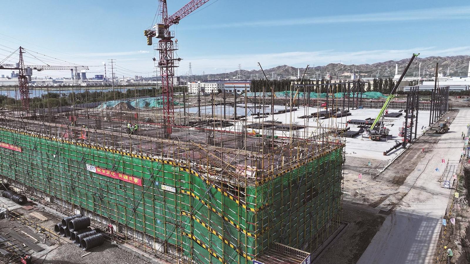 九游官网入口：招商引资和重大项目推进会｜东河区：开启千亿级产业新“铝”程(图1)