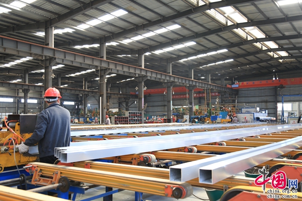 南山铝业跌127%成交额465亿元近5日主力净流入-430995万