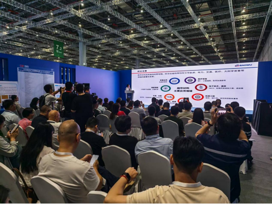 从“手撕钢”到碳化硅衬底！山西借工博会推新材料成果夯实产业根基拓宽合作版图(图2)