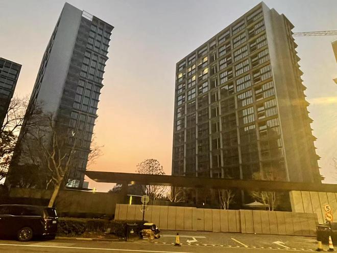 ⚡保利新标杆!保利世博天悦官方售楼处发布：世博天悦鼎级奢境(图2)