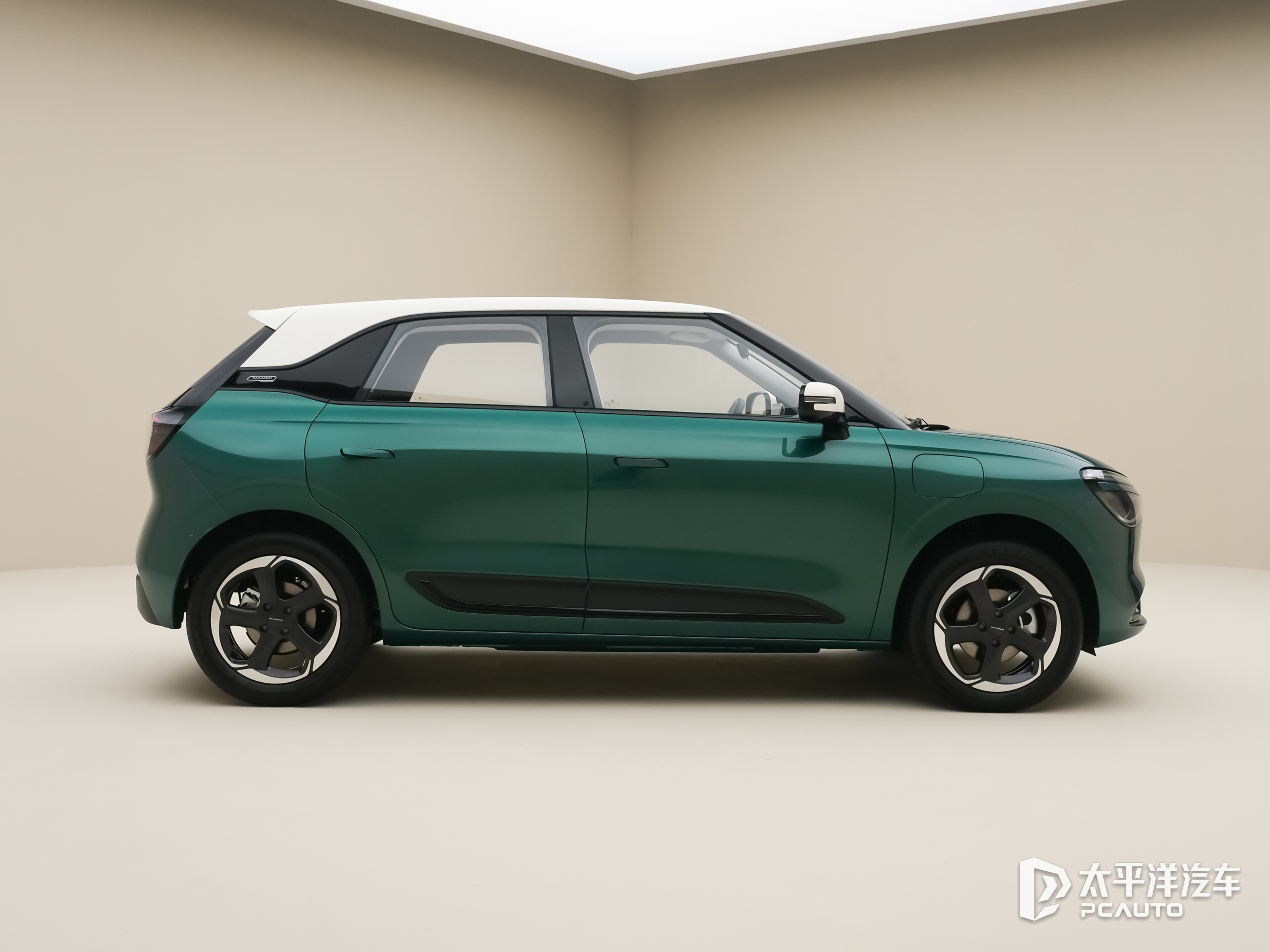 26款纳米01和26款eπ008五座版上市(图4)