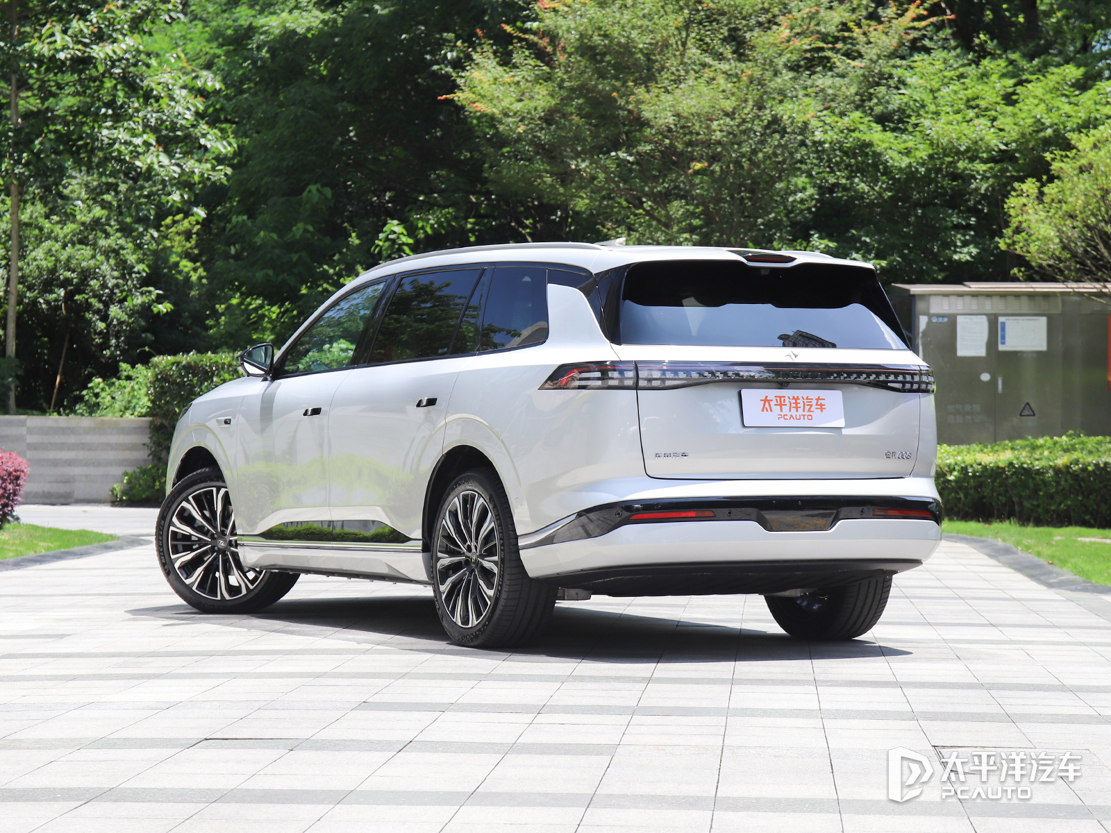 26款纳米01和26款eπ008五座版上市(图9)