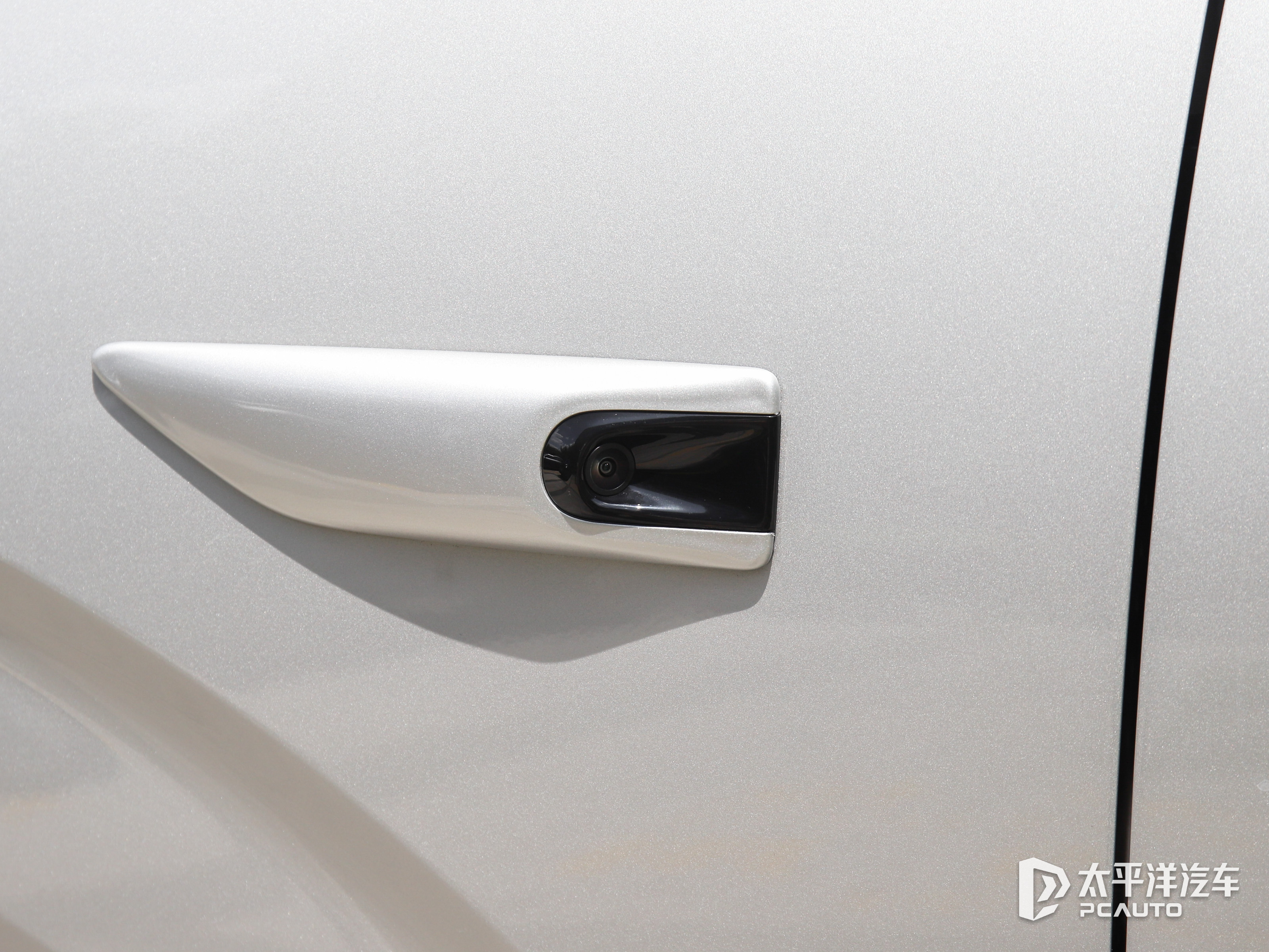 26款纳米01和26款eπ008五座版上市(图12)