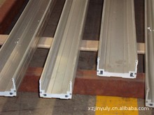 新能源车席卷县城：顾客进门就问小米宝马奔驰不稀罕了