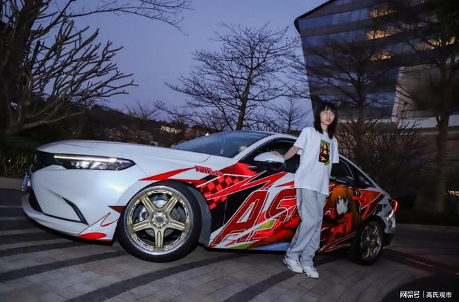 九游官网入口：“六边形”进阶玩家！型格A+级运动轿车：玩车青年的“破圈”神器(图3)