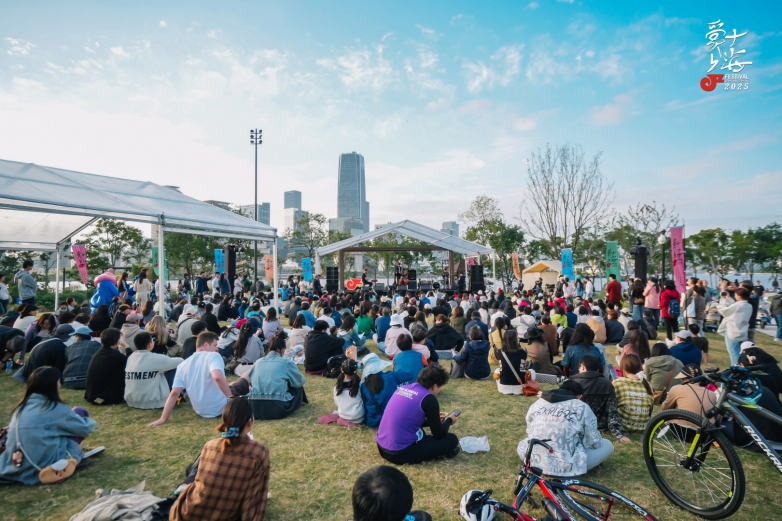 九游体育：2025 爵士上海音乐节收官前滩输出 “文旅商体展” 融合新范式(图4)