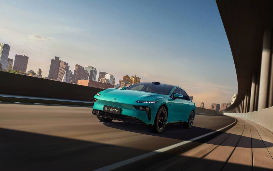 九游体育：重新定义年轻人的第一台智能轿跑东风奕派eπ007+上市售1399万元起(图2)