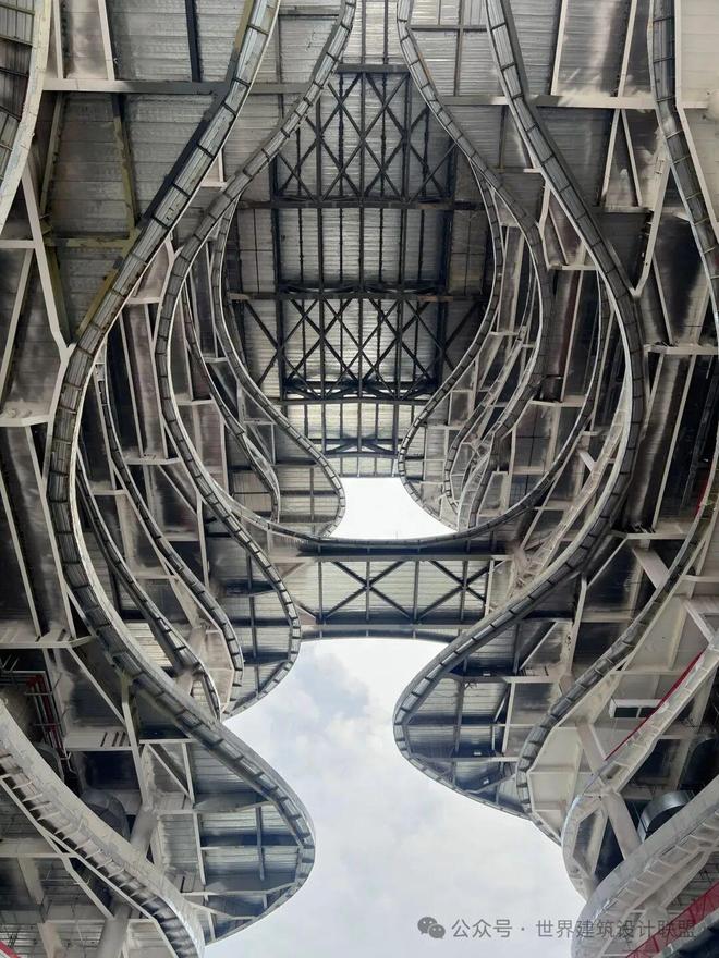 九游app：扎哈事务所设计的层叠“城市峡谷”！深圳一丹中心项目全面封顶！(图8)