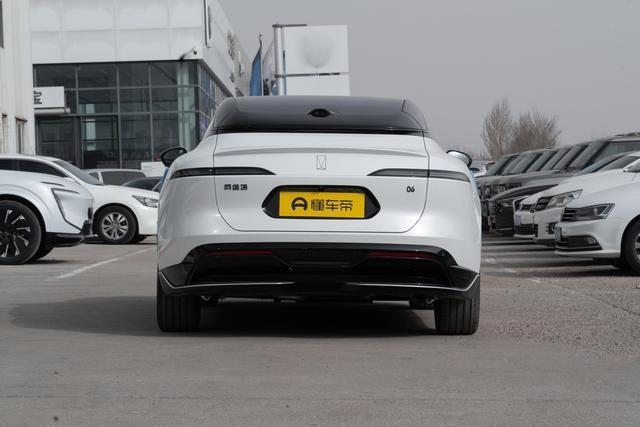 五大超能维度破局 阿维塔06 Elite版焕新上市(图8)