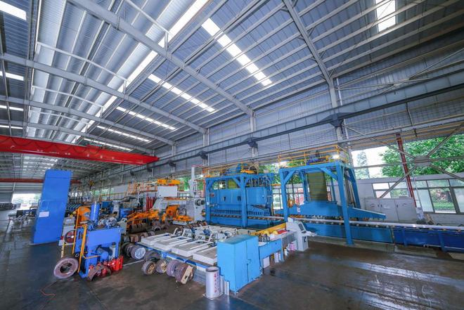 汽车铝型材开模定制：从需求到产品的精密制造流程深圳中亚铝业(图3)