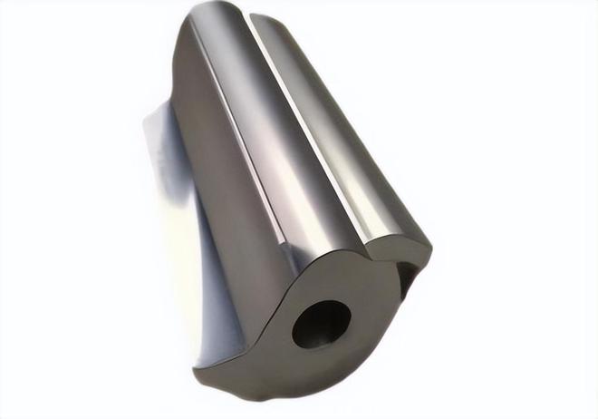 汽车铝型材开模定制：从需求到产品的精密制造流程深圳中亚铝业(图2)