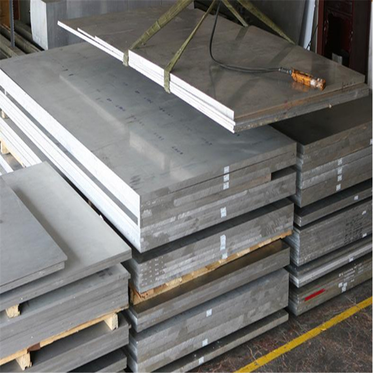 董明珠拒绝空调材料“铝代铜”格力站在新“十字路口”