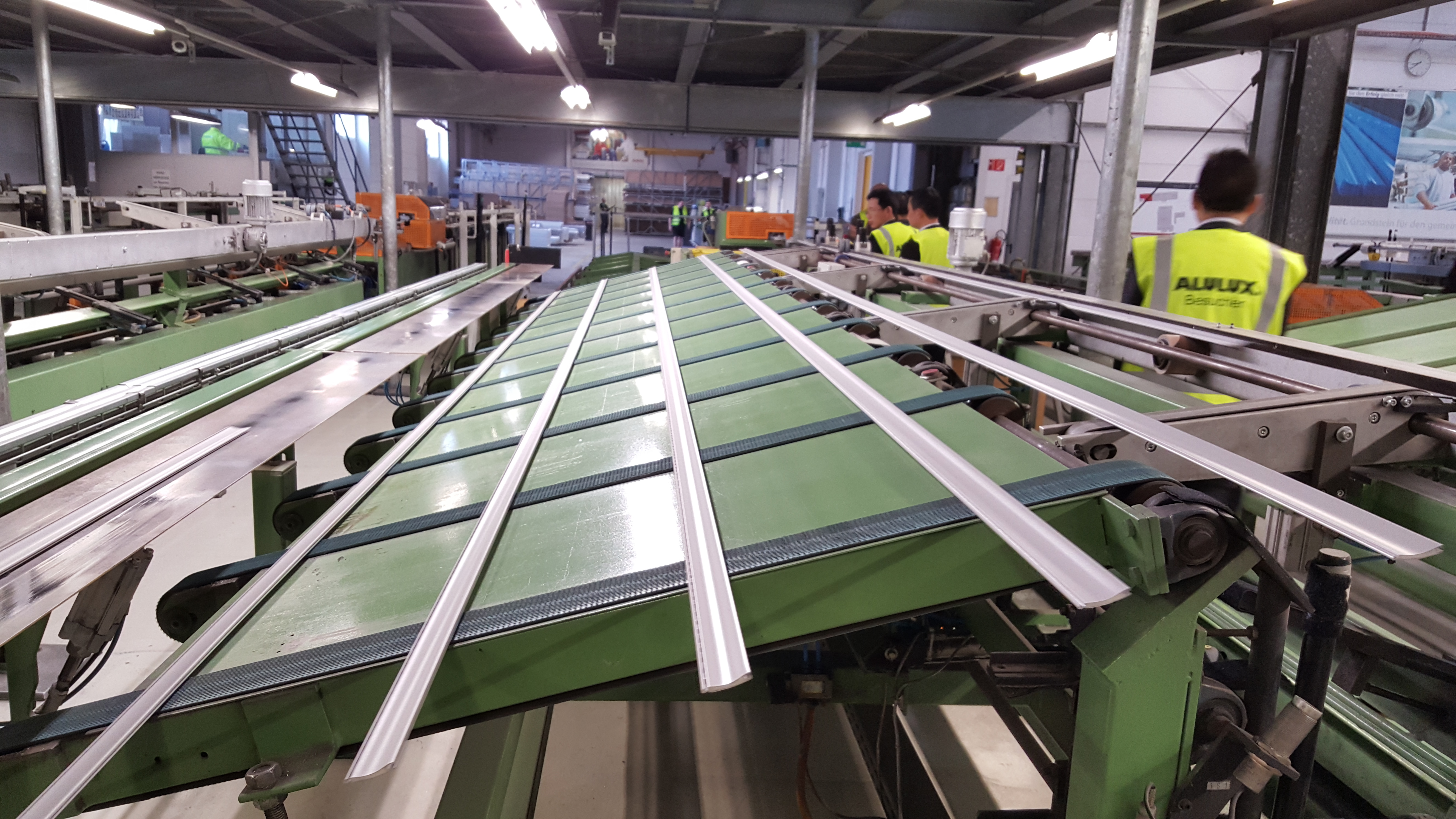 九游app：2026中国铝型材行业市场发展规模与趋势分析