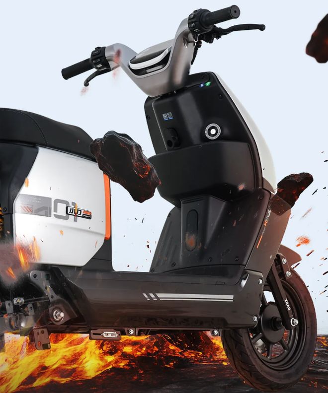 九游体育：金属车身、小包造型！小刀发布新国标电动车还要什么九号、小牛(图4)