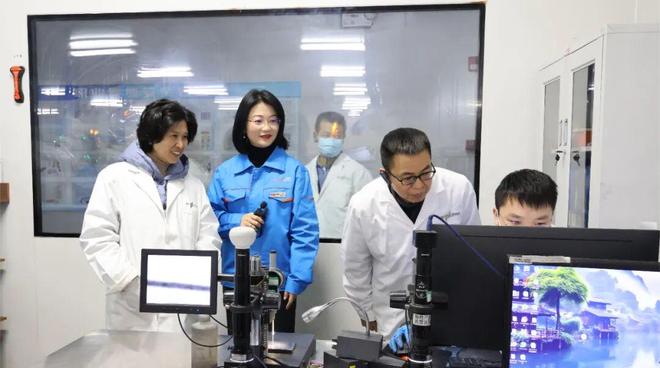 jizz中国国产_jizz中国国产V