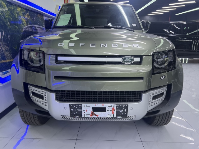 25款路虎卫士20T 30T柴油现车60来万起售配置颜色可选