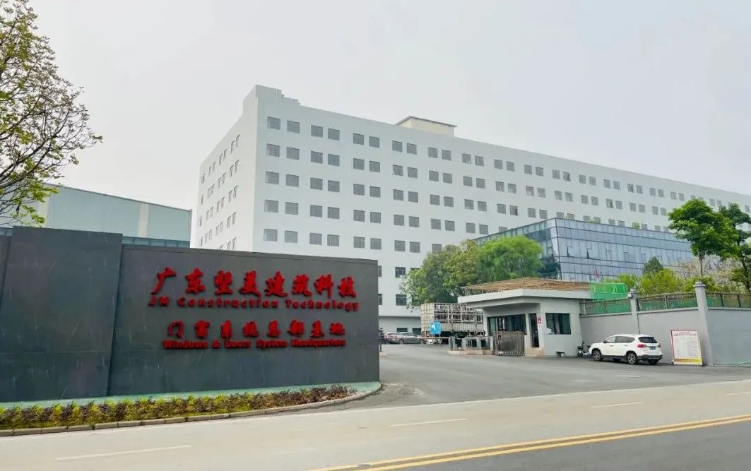 地缘变局下的“稳定锚”：开年量质齐升 中欧班列护航亚欧经贸(图1)