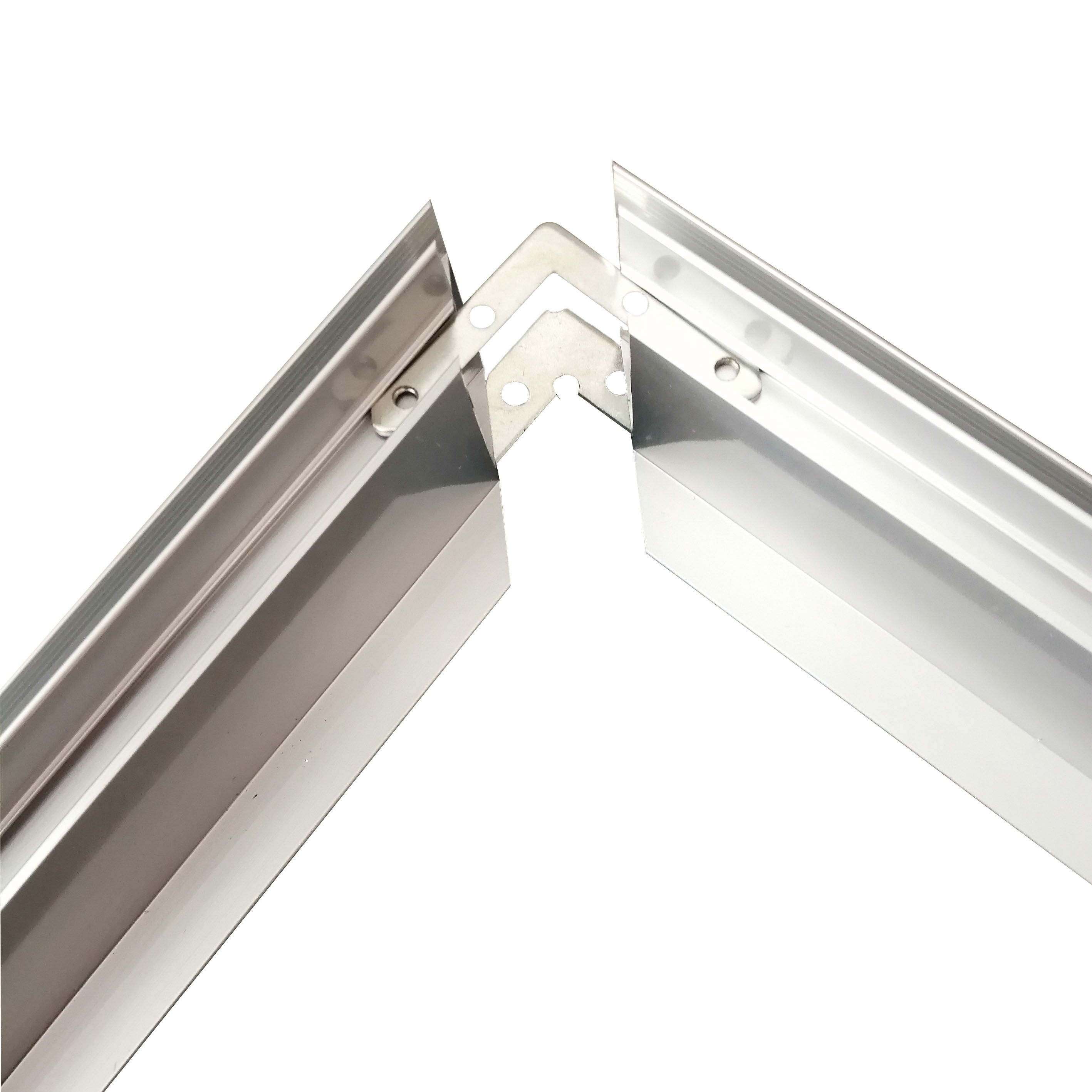 九游app：2026年3月铝型材厂商评测报告：门窗铝型材家具光伏工业汽车公司选择指南！(图1)