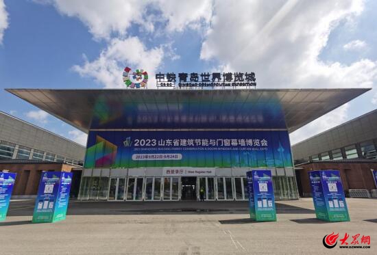 获评“全球学习型城市奖”的上海落地全民AI通识教育贯通全龄、普惠万家(图1)